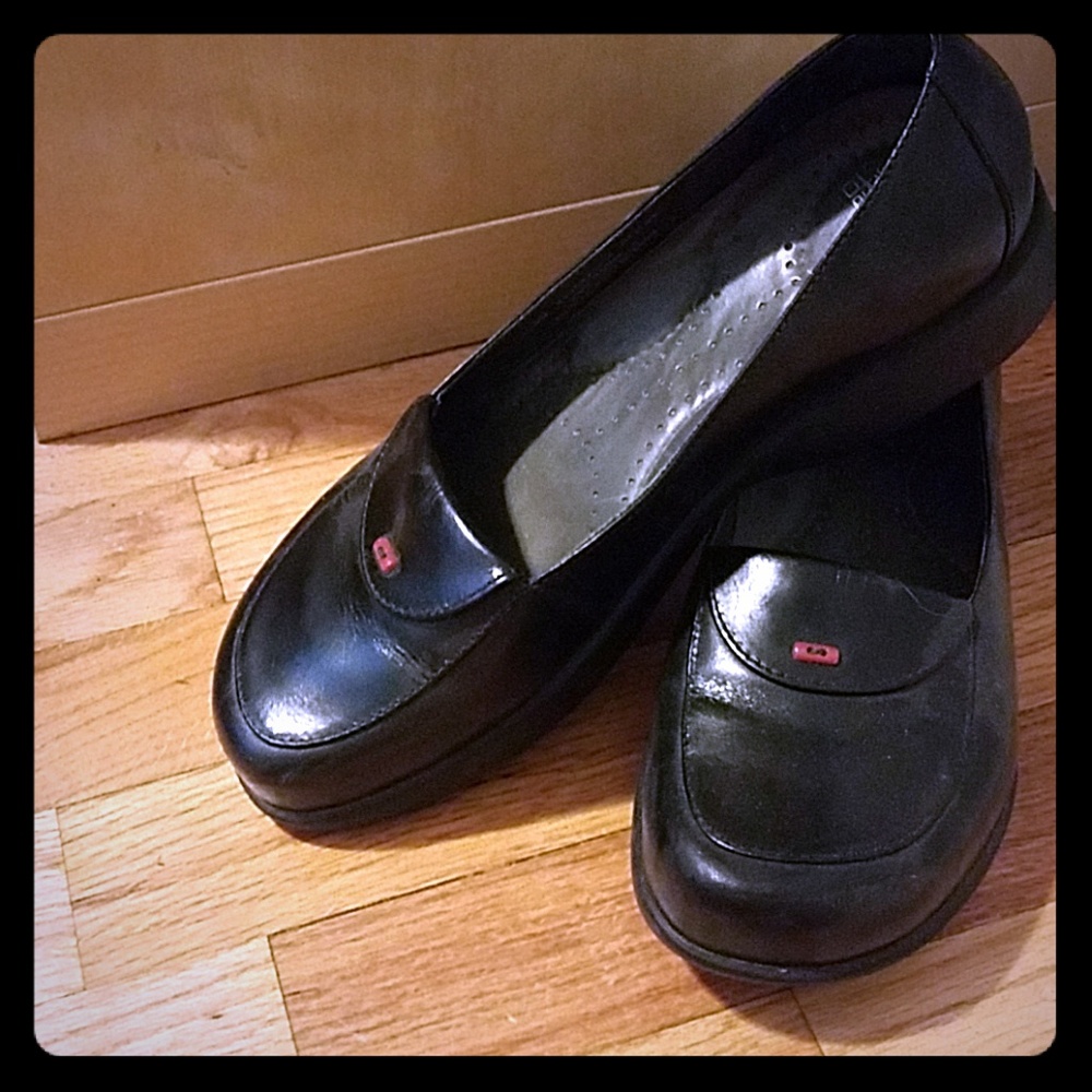 Dankso Black Loafers Size 7.5 / 8
